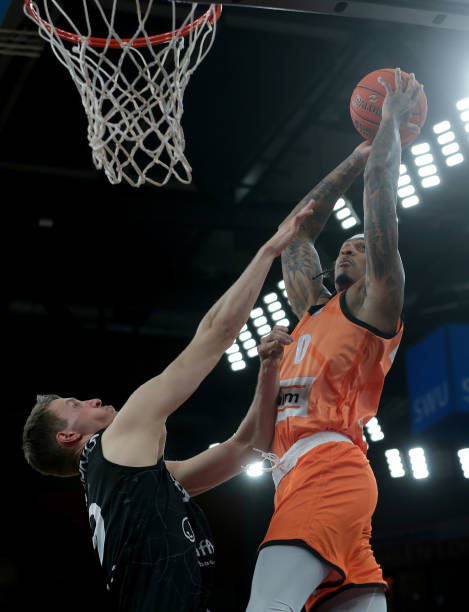 成功打破了 成功打破了